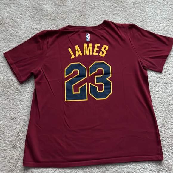 Boys Nike LeBron t-shirt - Picture 2 of 6